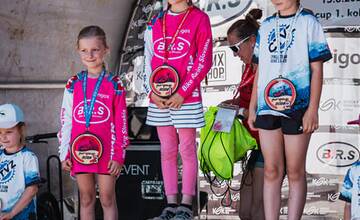 FOTO: Košičania majú nový pumptrack. Otestovali ho profesionálni jazdci