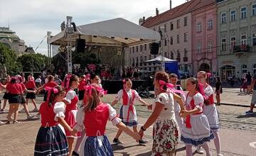 FOTO: Tancovanie karičky na Hlavnej ulici v Košiciach