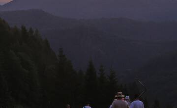 FOTO: Už šiesty rok dobrovoľníci kosili Kopanecké lúky