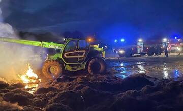 FOTO: Požiar poľa Čerhov