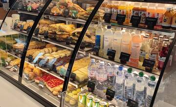 FOTO: Novootvorená kavireň Starbucks v Košiciach