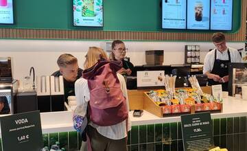 FOTO: Novootvorená kavireň Starbucks v Košiciach