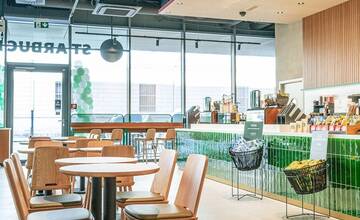 FOTO: Novootvorená kavireň Starbucks v Košiciach