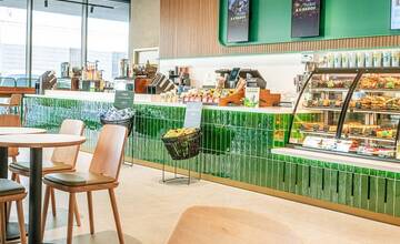 FOTO: Novootvorená kavireň Starbucks v Košiciach