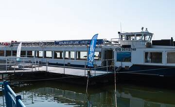 FOTO: Výletná loď Labe absolvovala prvú plavbu na Zemplínskej Šírave