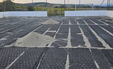 FOTO: Mestská časť Košice - Krásna zrekonštruovala multifunkčné ihrisko