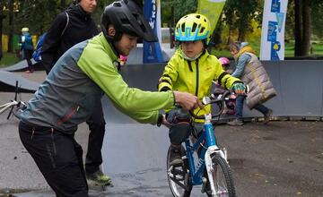FOTO: Takto vyzerá novy pumptrack na Aničke. Trúfnete si?