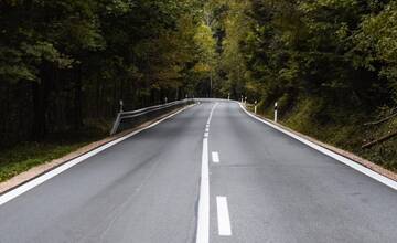 FOTO: Zrekonštruovaná cesta medzi okresmi Rožňava a Spišská Nová Ves