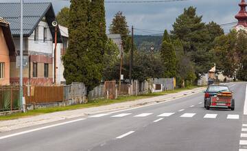 FOTO: Zrekonštruovaná cesta medzi okresmi Rožňava a Spišská Nová Ves