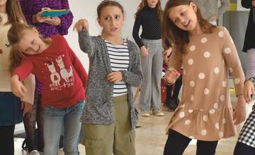 FOTO: Listy od detí z rôznych kútov Slovenska potešili košických seniorov