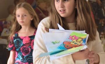 FOTO: Listy od detí z rôznych kútov Slovenska potešili košických seniorov