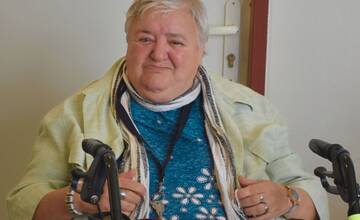 FOTO: Listy od detí z rôznych kútov Slovenska potešili košických seniorov