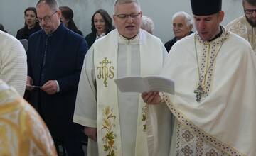 Gréckokatolícki veriaci premenili starú tepláreň na chrám
