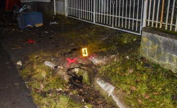 FOTO: Po nehode v Kecerovciach zostal z auta iba vrak