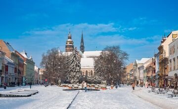 FOTO: Košice sa pod snehovou prikrývkou menia na rozprávku