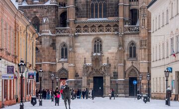 FOTO: Košice sa pod snehovou prikrývkou menia na rozprávku