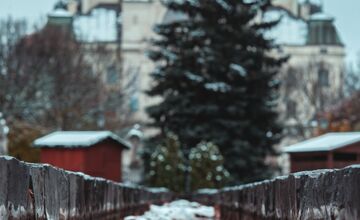 FOTO: Košice sa pod snehovou prikrývkou menia na rozprávku