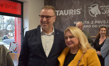 Na sídlisku Nad jazerom otvoril Tauris svoju jubilejnú pobočku