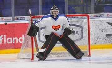 FOTO: Oceliari nastúpili na ľad v retro dresoch, šťastie im však nepriniesli