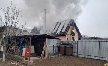 FOTO: Požiar letnej kuchynky v Trebišove
