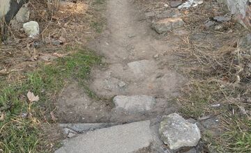 FOTO: Nebezpečné schody na Juhu