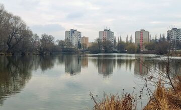 FOTO: Takto vyzerali zimné februárové dni na Jazere, počasie prialo otužilcom aj fanúšikom jari