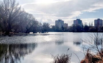 FOTO: Takto vyzerali zimné februárové dni na Jazere, počasie prialo otužilcom aj fanúšikom jari