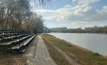 FOTO: Takto vyzerali zimné februárové dni na Jazere, počasie prialo otužilcom aj fanúšikom jari