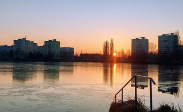FOTO: Takto vyzerali zimné februárové dni na Jazere, počasie prialo otužilcom aj fanúšikom jari