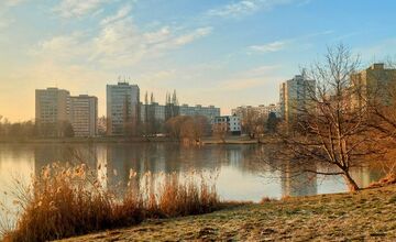 FOTO: Takto vyzerali zimné februárové dni na Jazere, počasie prialo otužilcom aj fanúšikom jari