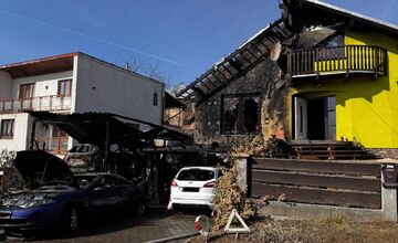 FOTO: Požiar rodinného domu v Margecanoch