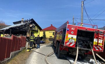 FOTO: Požiar rodinného domu v Margecanoch