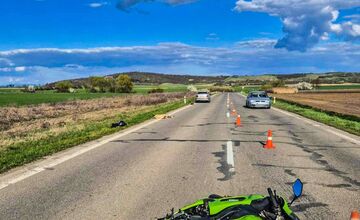 FOTO: Krajskí policajti zasahovali v piatok pri viacerých nehodách motorkárov