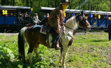 FOTO: Košická Detská železnica odštartovala ďalšiu sezónu. Krásna akcia rozžiarila očká malých aj veľkých