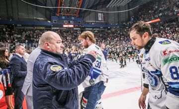 FOTO: Rudolfa Huliaka vypískala celá Steel Aréna