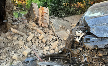 Polícia nadránom riešila kurióznu nehodu v Šaci