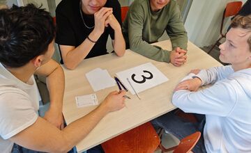 FOTO: UPJŠ pripravila pre stredoškolákov zaujímavé podujatie o Šafárikovi