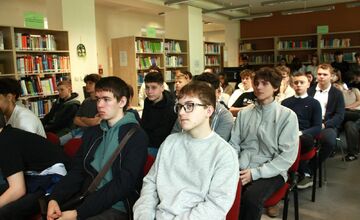 FOTO: UPJŠ pripravila pre stredoškolákov zaujímavé podujatie o Šafárikovi