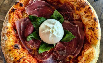 Tomáša k výrobe neapolskej pizze priviedla nehoda