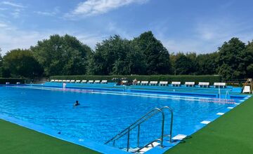 FOTO: Letné kúpalisko v Trebišove