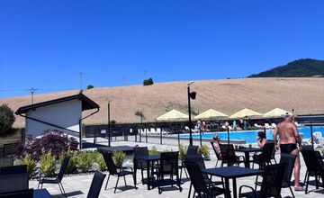 FOTO: Kúpalisko vo Vlachove pozýva návštevníkov na príjemné schladenie