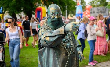 FOTO: V Spišskej Novej Vsi ožili cez víkend Živé sochy