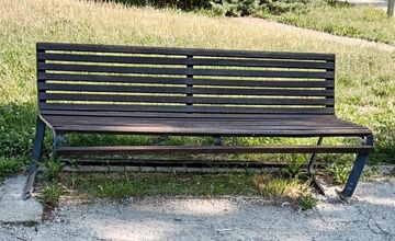 FOTO: Vandali ničia v Košiciach všetko, čo im príde pod ruky