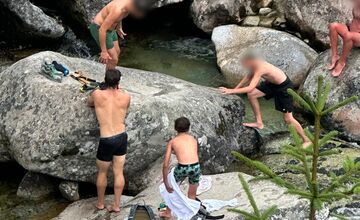 FOTO: Cudzinci sa kúpali v Tatrách. Opäť v tom istom potoku ako Tabáková