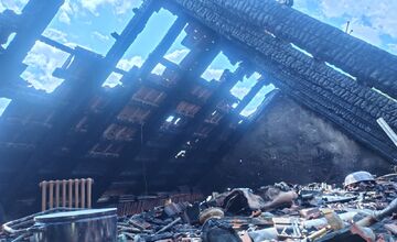 FOTO: Po požiari rodinného domu v Hrišovciach vznikla verejná zbierka, prispieť môžete aj vy