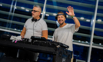 Metropola východu cez víkend otvorila najmodernejší plavecký komplex vo veľkom štýle