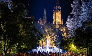 FOTO: Nestihli ste nočnú šou na Spievajúcej fontáne? Z tej nádhery vám padne sánka