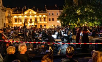 FOTO: Nestihli ste nočnú šou na Spievajúcej fontáne? Z tej nádhery vám padne sánka