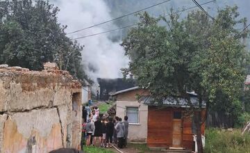 FOTO: Požiar rodinného domu vo Švedlári