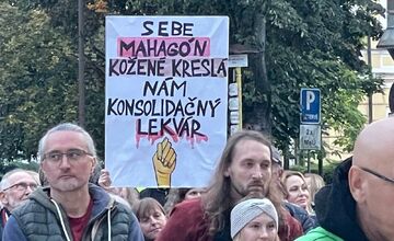 FOTO: Protesty proti konsolidácii na Spiši a v Košiciach